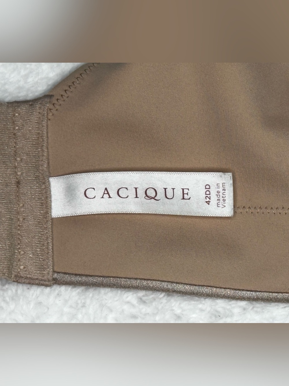 Cacique Invisible Backsmoother Bra 44DD Tan Lightly Lined Full Coverage - Picture 4 of 5